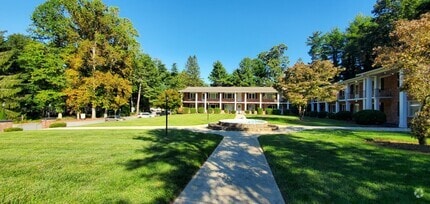 Building Photo - 102 Boyd Dr