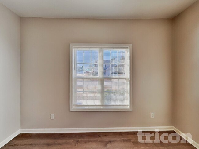 Foto del edificio - 5517 Landreaux Dr