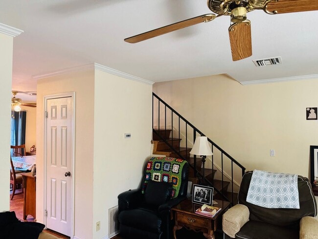 Building Photo - Los Robles Townhome – Flexible Furnishing ...
