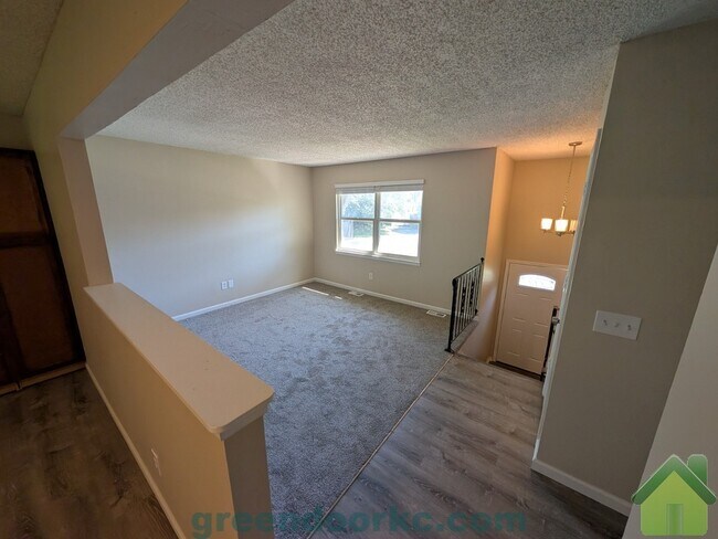Foto del edificio - 12221 S Sycamore St