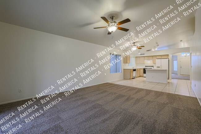Building Photo - 7158 E Juanita Ave