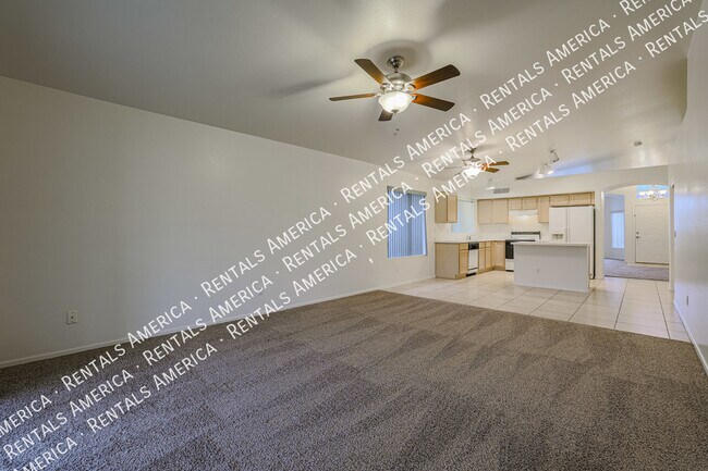 Foto del edificio - 7158 E Juanita Ave