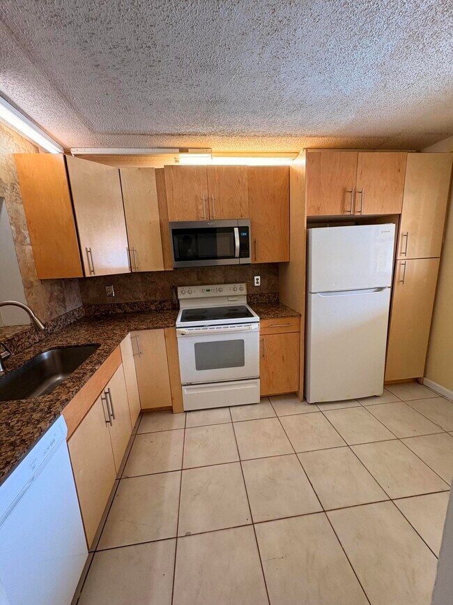 Foto del edificio - 2925 SW 22nd Ave