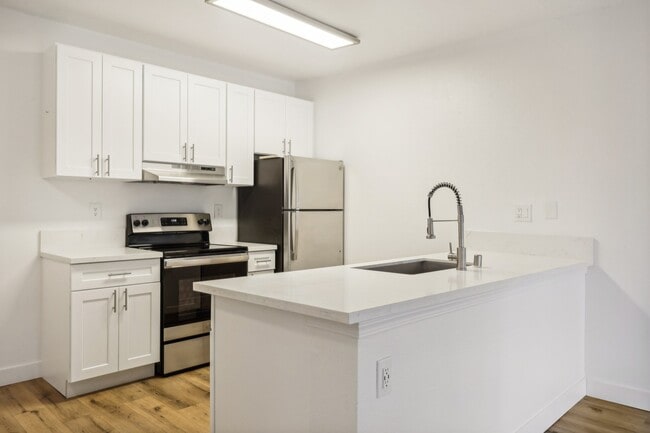 Foto del edificio - Valle at 9151 Kenwood