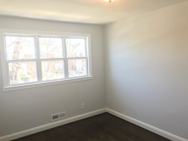 Building Photo - 9424 Windpine Rd