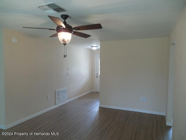 Building Photo - 7321 Lindhurst St