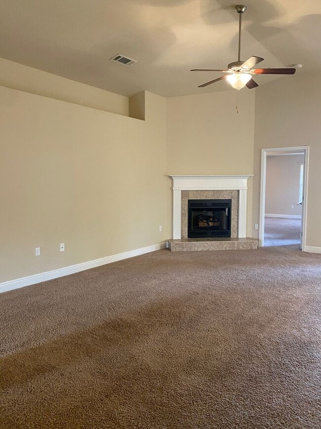 Building Photo - Excellent 3 Bedroom in Pace