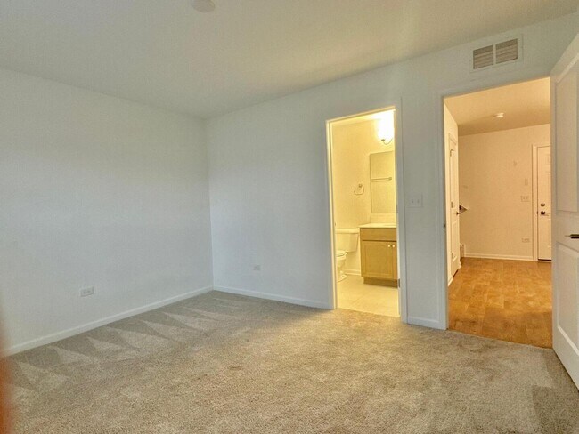 Building Photo - 4397 Chelsea Mnr Cir