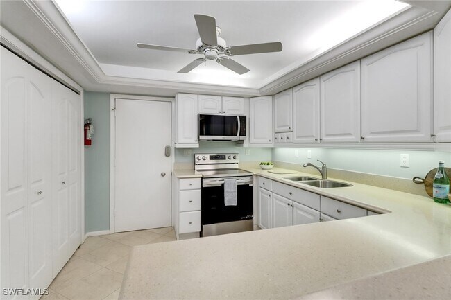 Foto del edificio - 3399 Gulf Shore Blvd N