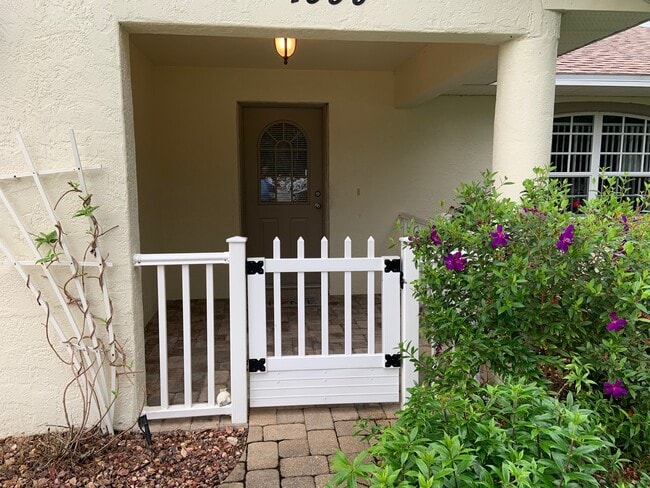 Building Photo - 1539 Black Bear Ave