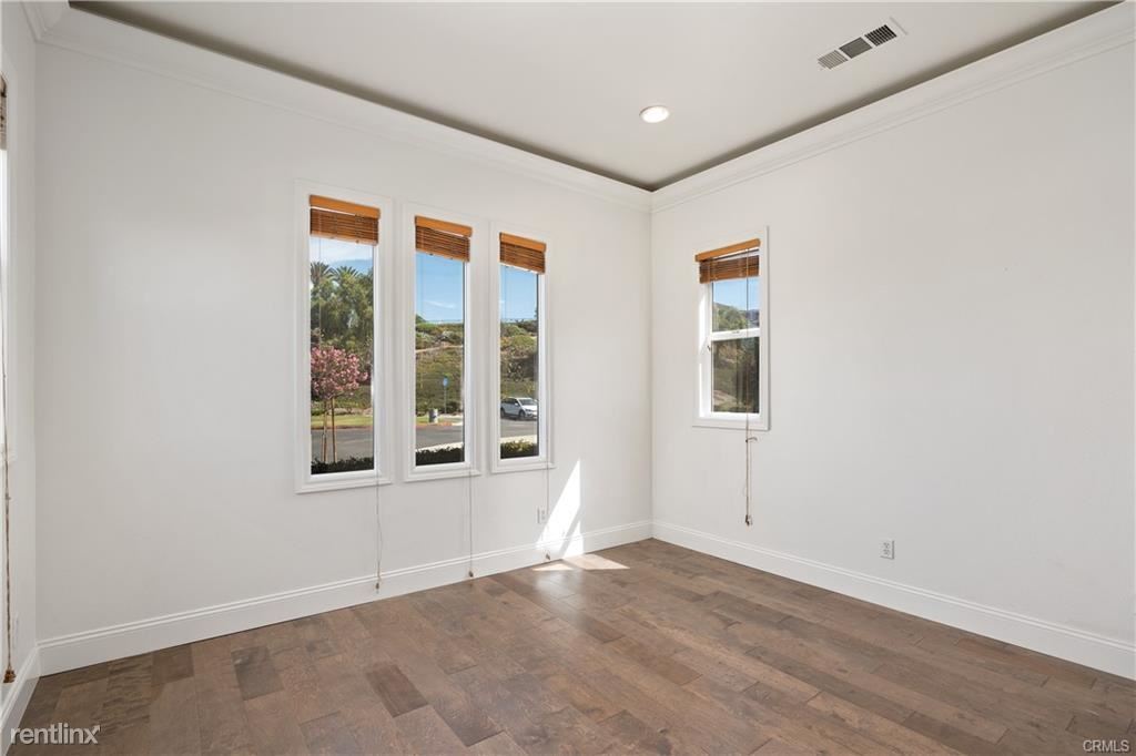 Primary Photo - 4 br, 4 bath Duplex - 2200 Sea Ridge Dr