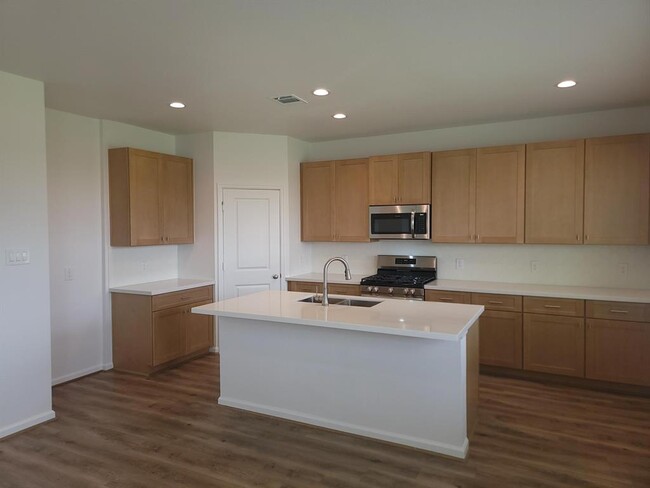 Foto del edificio - 1037 Tillman Ln