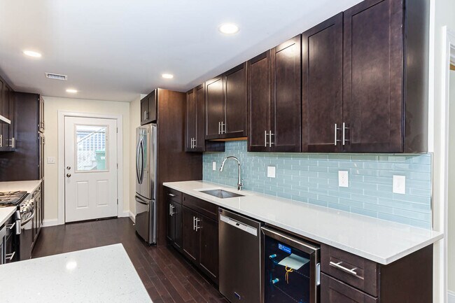 Foto del edificio - 28 Albion St