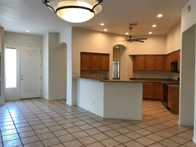 Foto del edificio - 6806 S 39th Pl