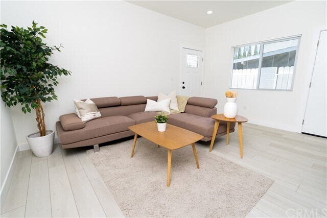 Building Photo - 9866 Aldgate Ave