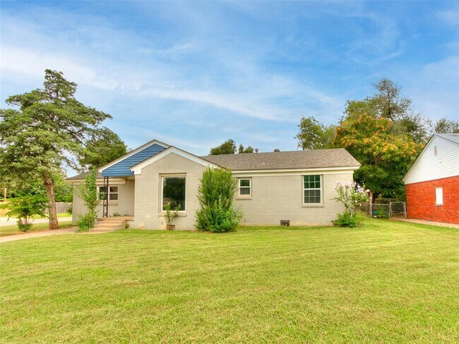Foto del edificio - 1429 Casady Ln