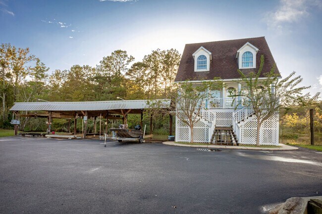 Foto del edificio - 1102 Stanfield Point Rd