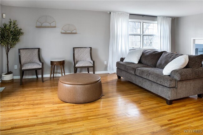 Foto del edificio - 193 Thistle Lea