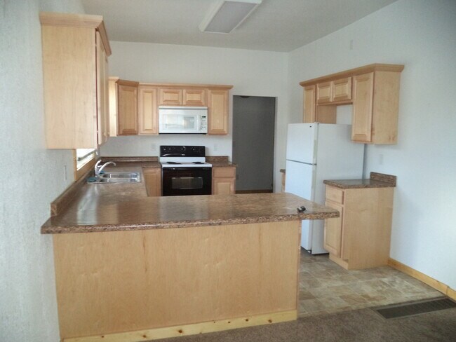 Building Photo - 433 3rd Avenue NW