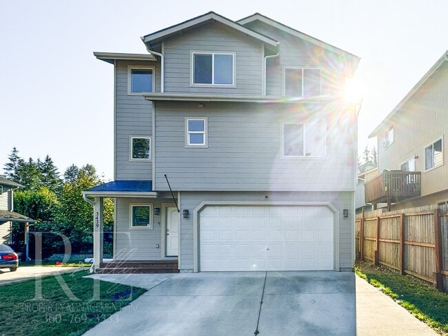 SUPERSIZED 5-Bd HOME - SUPERSIZED 5-Bd HOME