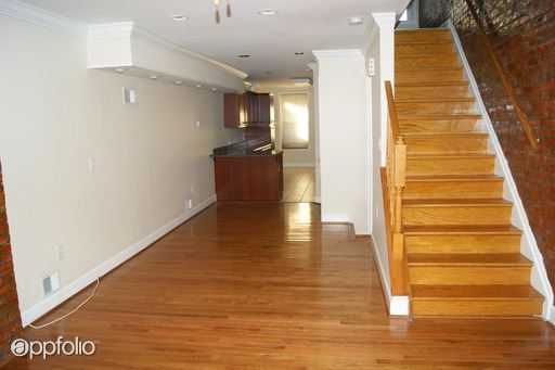 Building Photo - 204 N Milton Ave
