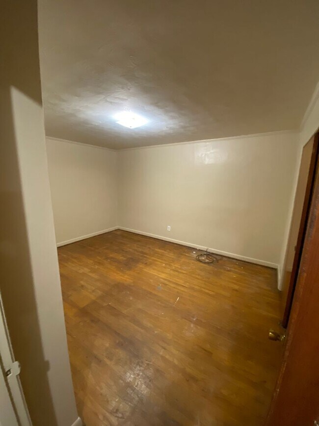 Foto del edificio - 3 Bed 2 Bath Brick House