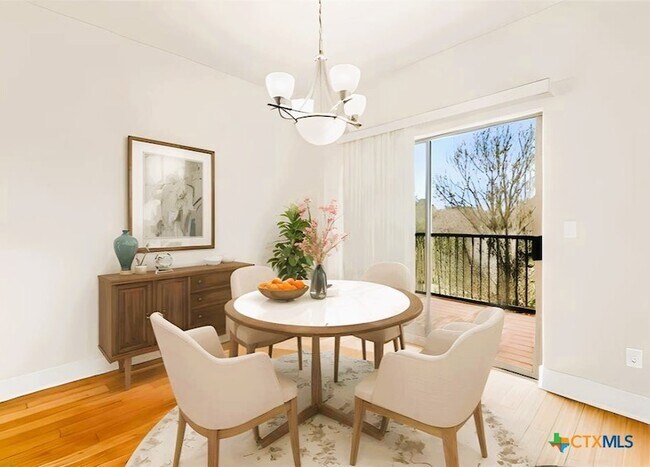 Foto del edificio - 13420 Lyndhurst St