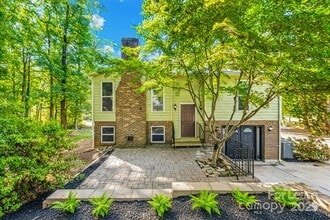 Building Photo - 3211 Winding Trail
