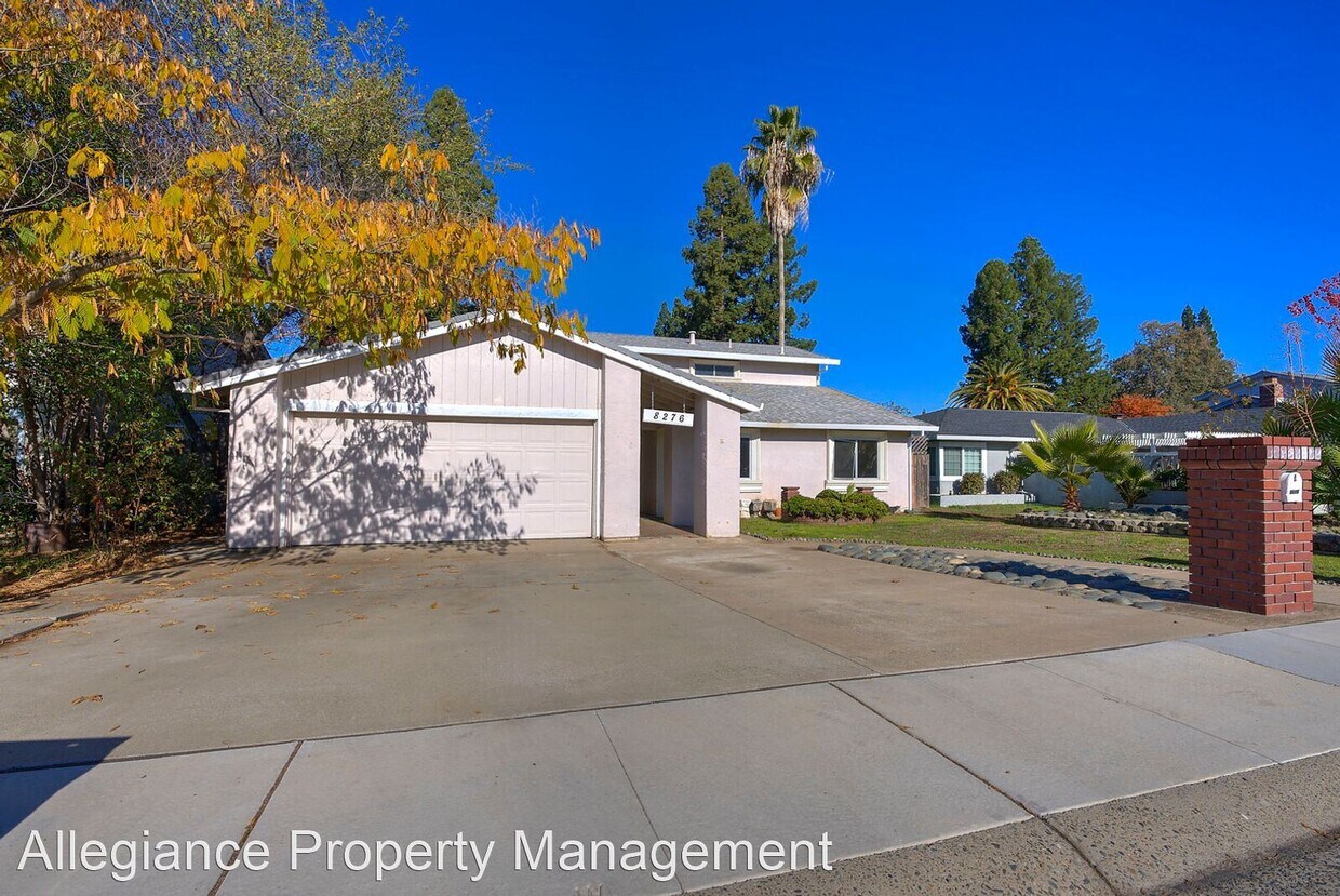 Primary Photo - 4 br, 3 bath House - 8276 Longden Cir