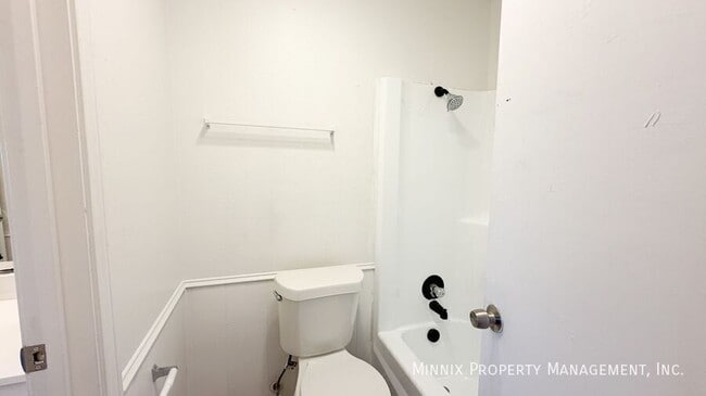 Building Photo - 2101 51st St