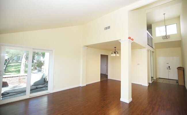Building Photo - 16317 Sierra Ridge Way