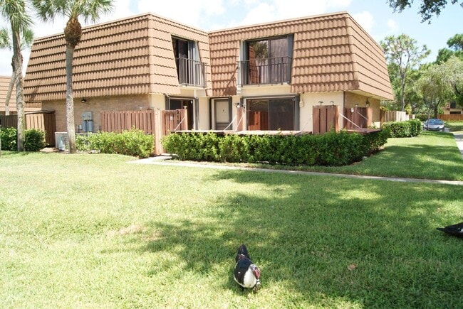 Building Photo - 219 Charter Way