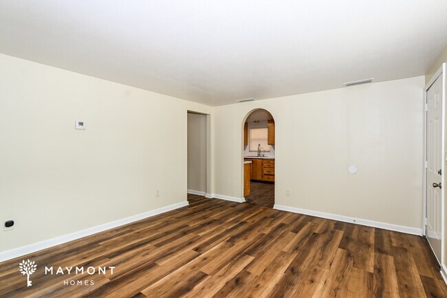 Building Photo - 6009 Verdes Rd