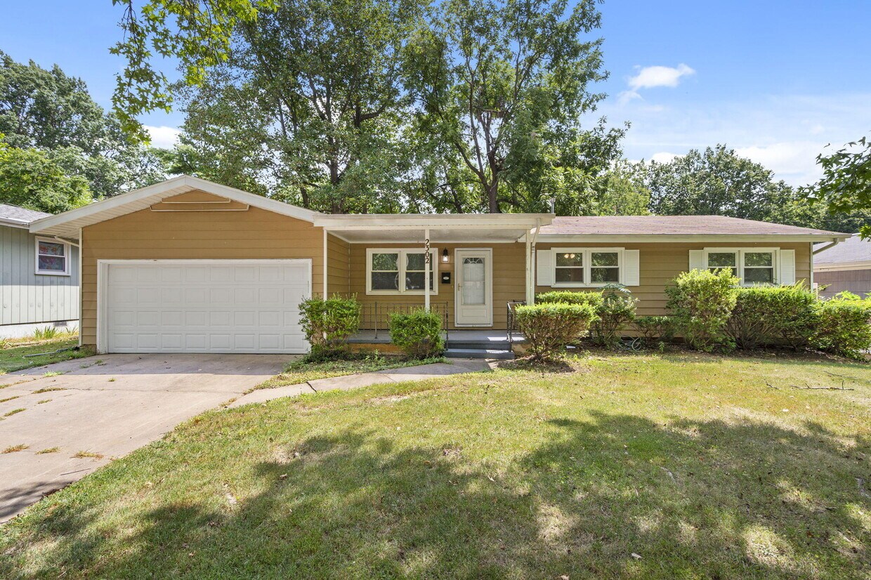 Foto principal - 2302 S Hampton Ave