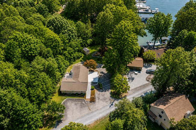 Foto del edificio - 23 Brookside Ln