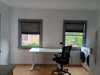 Foto del edificio - 3351 Morcom Ave