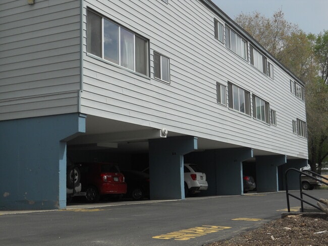 Building Photo - 1135 Florida Road