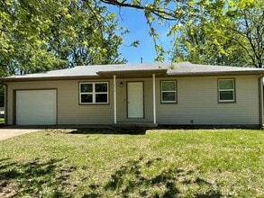 Building Photo - 413 North St