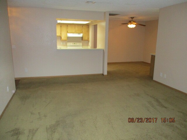 Building Photo - 120 Orland St