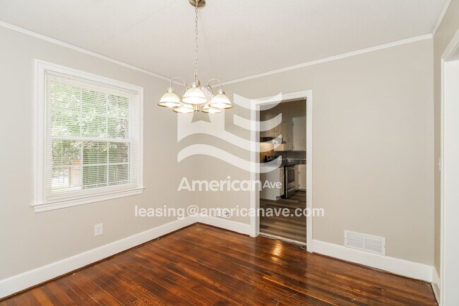 Building Photo - 1807 Kennedy Dr