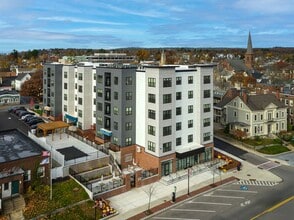Building Photo - The Isabella Apartments