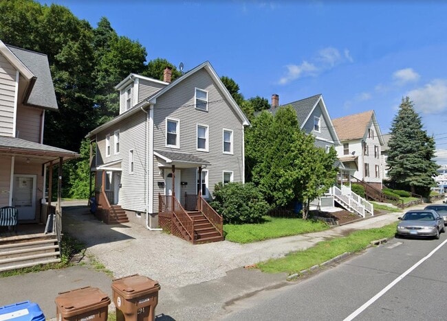 Building Photo - 298 Howe Ave