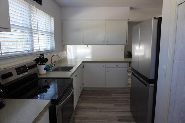 Foto del edificio - 2326 S Peninsula Dr