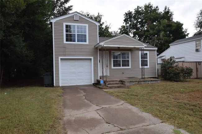 Building Photo - 1804 Hampton Dr