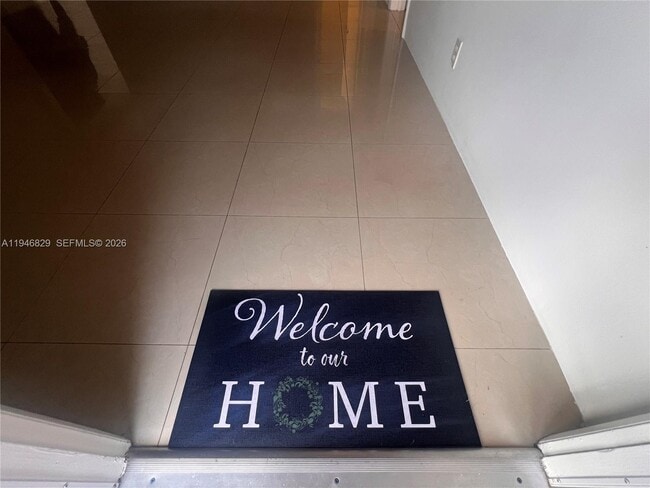 Building Photo - 5010 SW 26th Ave