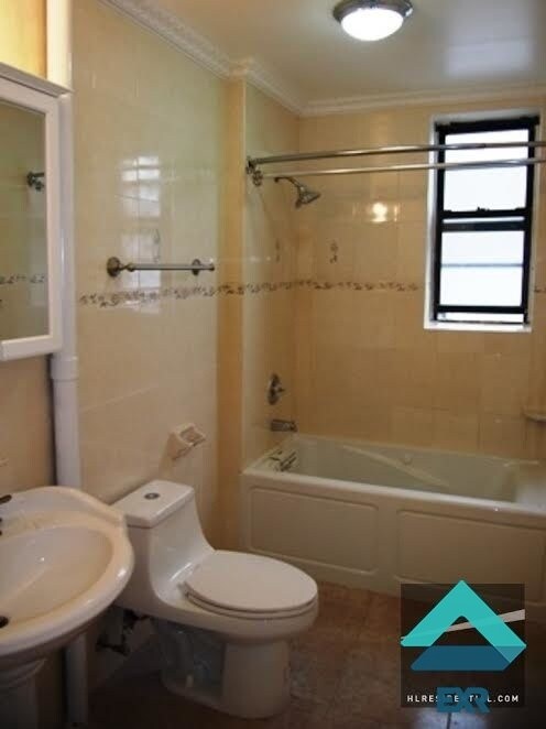 Foto del edificio - 309 E 19th St