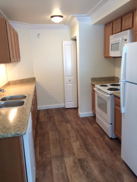 Primary Photo - Okerman Apartments