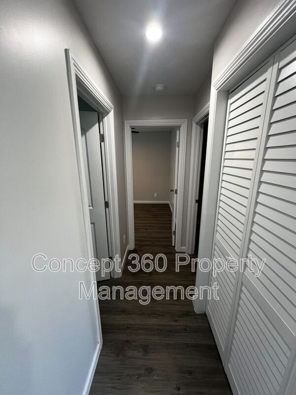 Foto del edificio - 2520 E Anaheim St