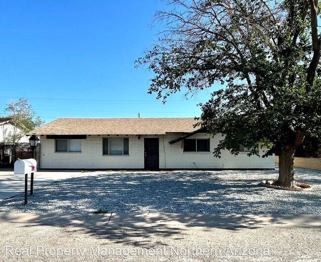 Foto del edificio - 3 br, 2 bath House - 1715 Miami Ave.