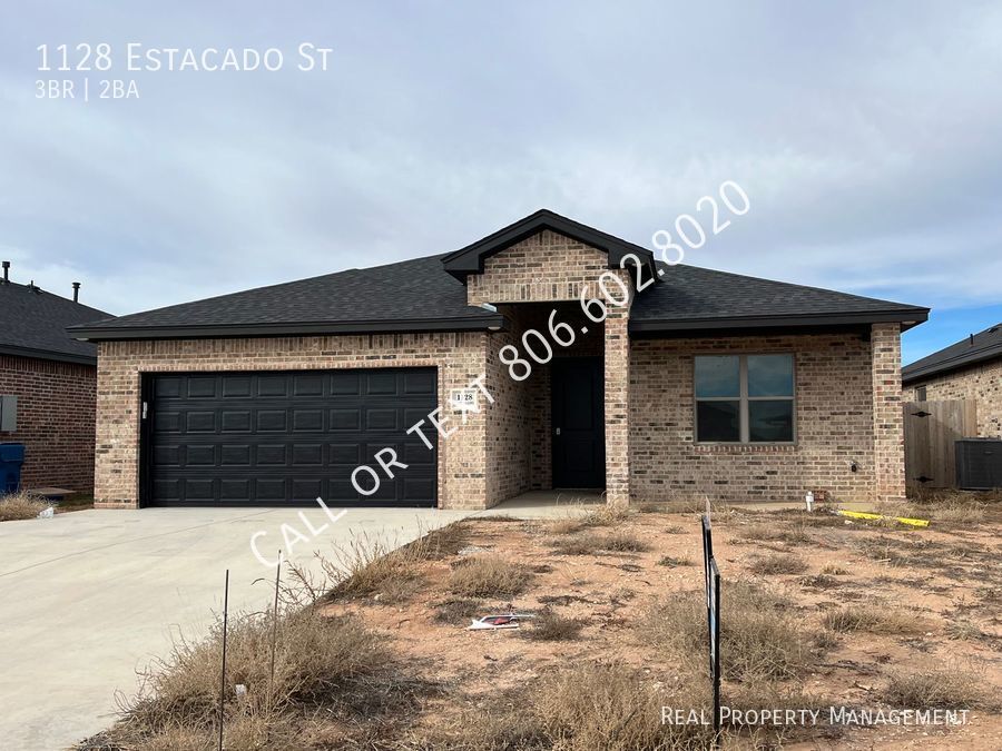 Primary Photo - New beautiful construction in the Crosspoi...